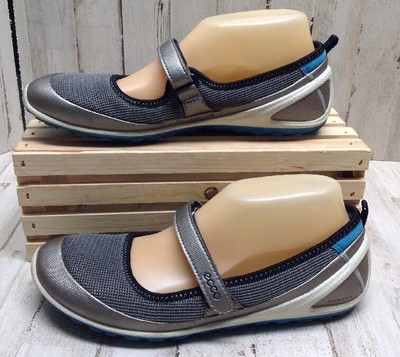 clarks adriel carla